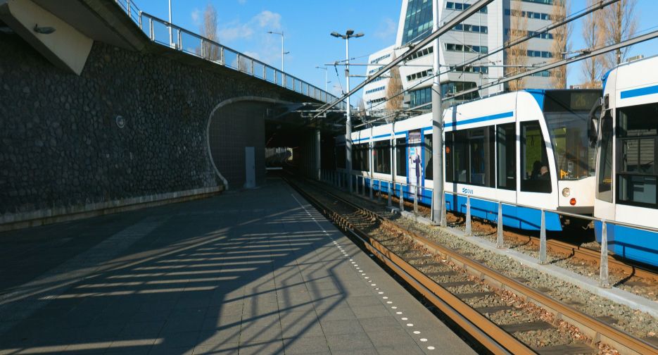 fons-heijnsbroek-CmZE_m51pRg-unsplash